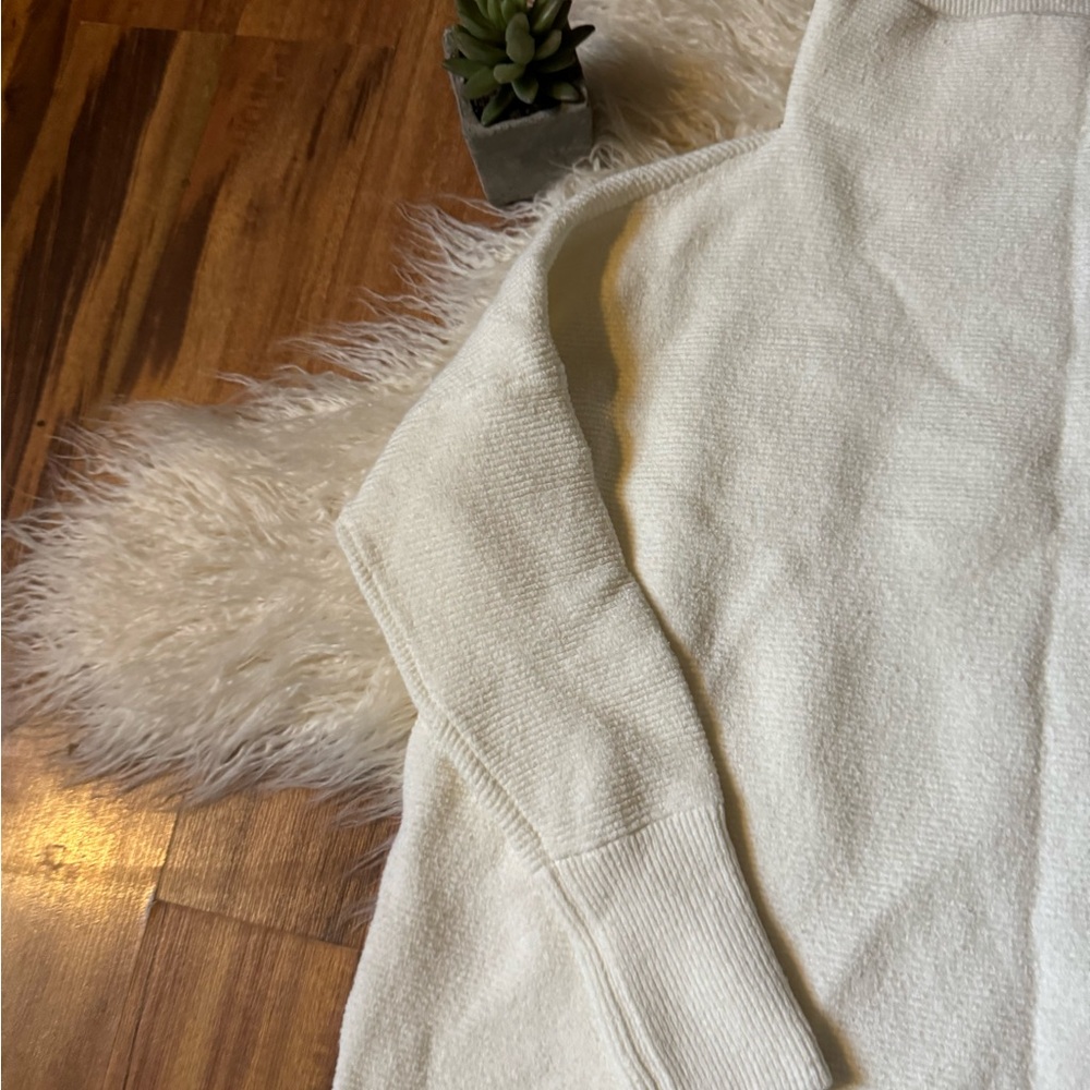 Free People White Sweater - Picture 3 of 6